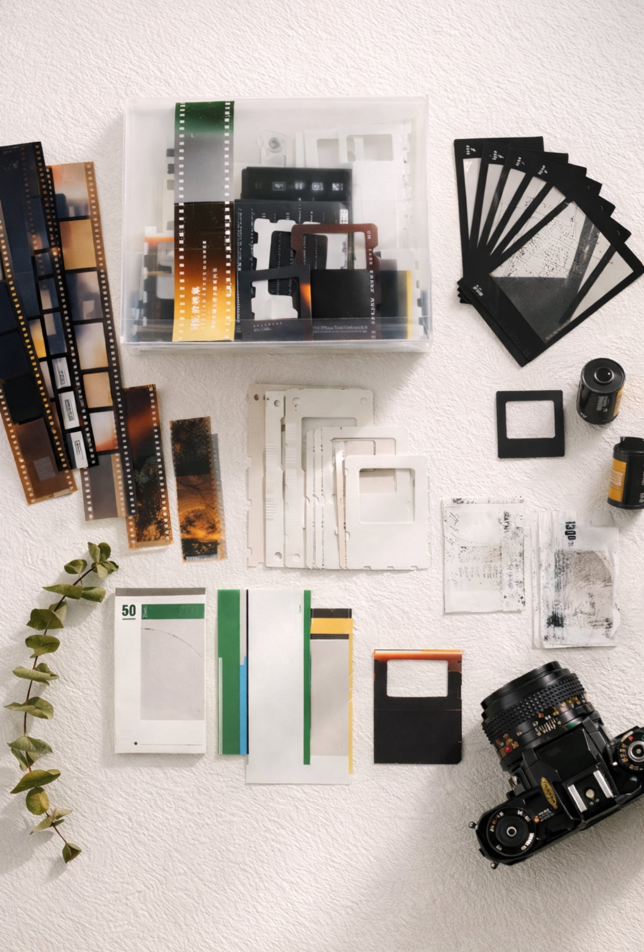 🖤 Film Noir Scrapbook Kit — Vintage Journaling Set (100 Pieces)